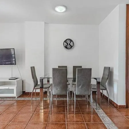 Casa vacanze Comfy Duplex For Family Vacations Callao Salvaje